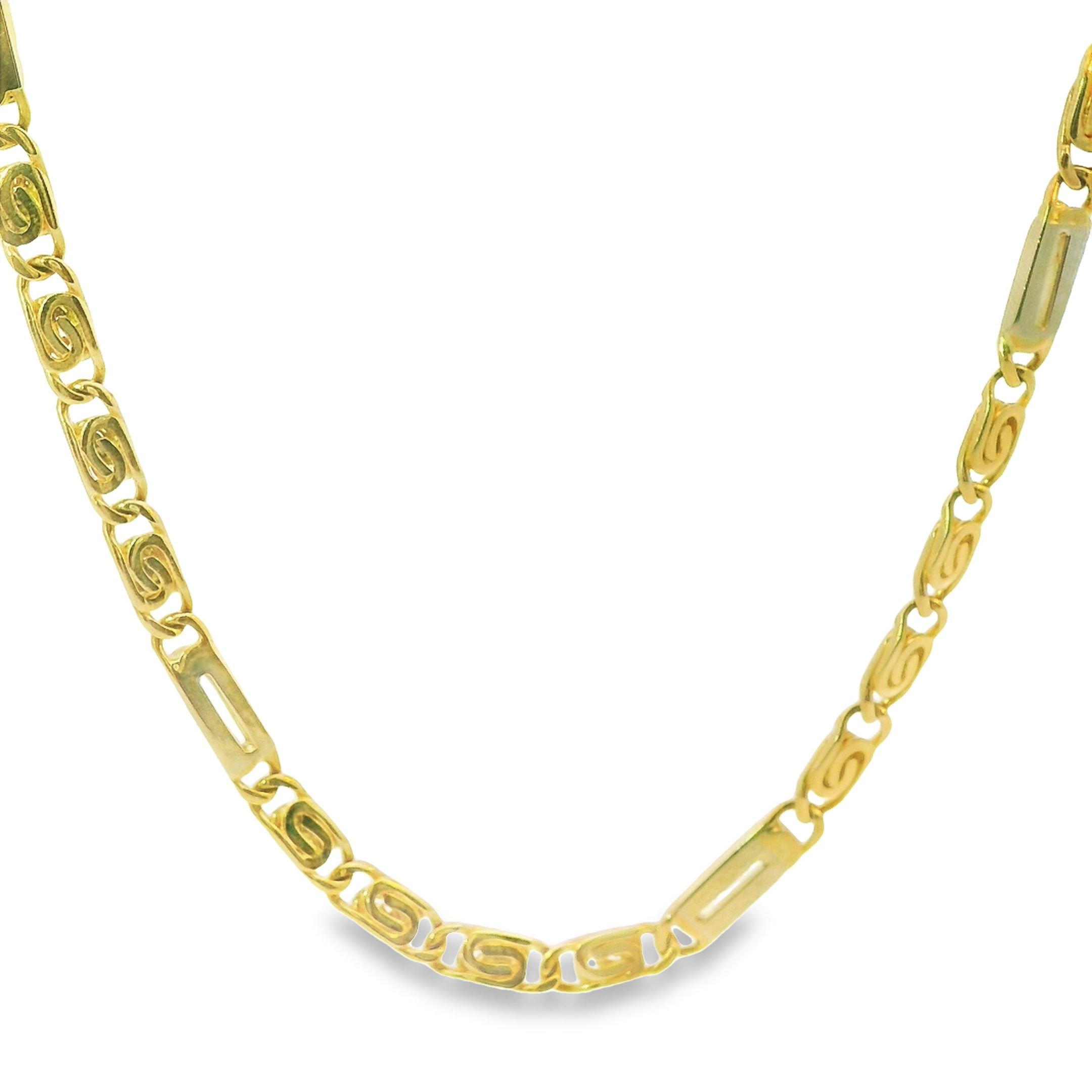 Dit unisex collier van Louis Bros is vervaardigd uit 14 karaat bicolor (12.05gr.). Het collier heeft een lengte van 45 cm en een breedte van 2.92 mm. En een dikte van 1,05 mm.
 Dit collier is stijlvol, eenvoudig en gemakkelijk te combineren.
Wil je deze ketting graag zien en passen? Dat kan natuurlijk! Klik op reserveer en maak een afspraak om te bekijken. Wij zorgen er dan voor dat wij dit collier op voorraad hebben in de winkel op het moment dat jij graag langskomt.
Verkrijgbaar vanaf 40 cm.